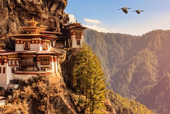 Bhútán - poslední Shangri La - 