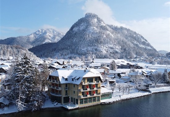 Strandhotel Seerose (W) - Salcbursko