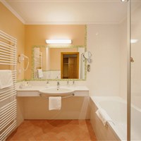 Strandhotel Seerose (W) - ckmarcopolo.cz