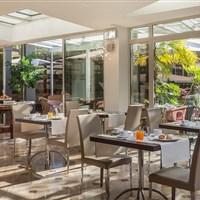 Hotel Continental - ckmarcopolo.cz