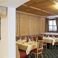 Hotel Auhof (S) - ckmarcopolo.cz