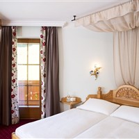 Hotel Auhof (S) - ckmarcopolo.cz