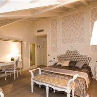Hotel Villa del Sogno - ckmarcopolo.cz