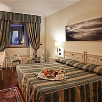 Hotel Savoy Palace - ckmarcopolo.cz