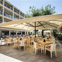 Hotel Bisesti - ckmarcopolo.cz