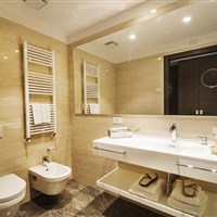 Hotel Bisesti - ckmarcopolo.cz