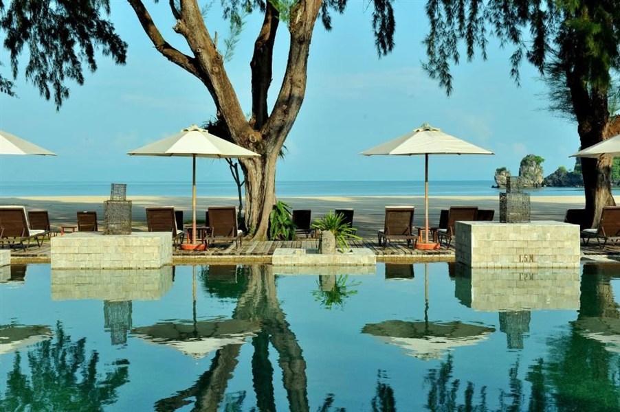 Tanjung Rhu Resort - Hotelový bazén