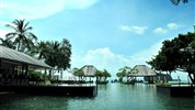 Tanjung Rhu Resort - Hotelový bazén