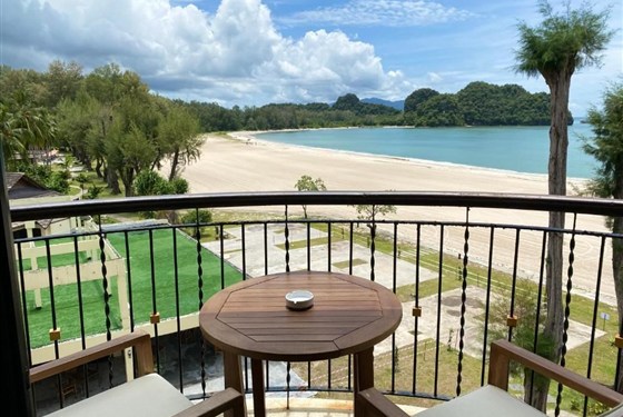 Marco Polo - Tanjung Rhu Resort - Balkon s výhledem na pláž
