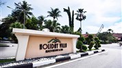 Holiday Villa Beach Resort and Spa