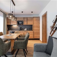 Hotel a apartmány Taxacher (W) - ckmarcopolo.cz