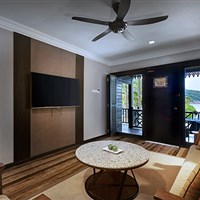The Taaras Beach & Spa Resort - Ocean Front Suite - ckmarcopolo.cz