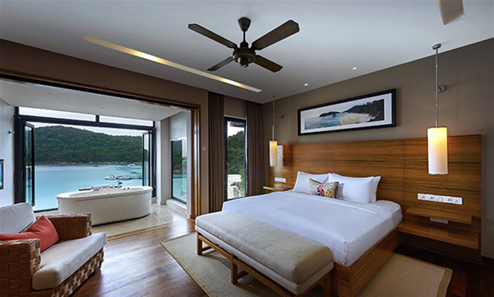 The Taaras Beach & Spa Resort - Cliff Bay Suite
