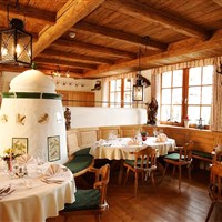 Hotel Leonhard (S) - ckmarcopolo.cz