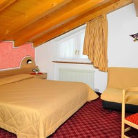 Hotel Milano Vermiglio - ckmarcopolo.cz