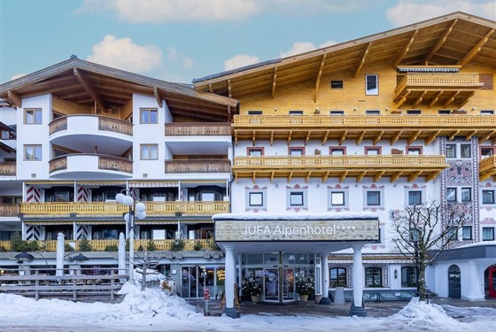 Marco Polo - Hotel Jufa Alpenhotel Saalbach (W) - 
