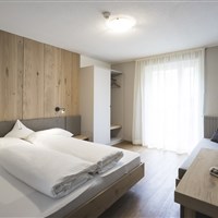 Hotel Adler - ckmarcopolo.cz