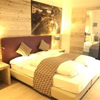 Hotel Eccher - ckmarcopolo.cz