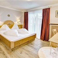 Boutiquehotel Bauer (W) - ckmarcopolo.cz