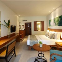 Woodlands Resort Pattaya 4*plus - hajsko_Pattaya_Woodlands_interiér pokoje Deluxe - ckmarcopolo.cz