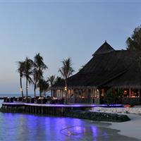 Komandoo Island Resort + Spa - ckmarcopolo.cz