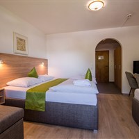 Hotel Sonnhof (W) - ckmarcopolo.cz