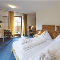 Dolomitenhotel Weisslahnbad - ckmarcopolo.cz