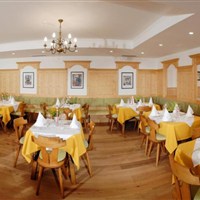 Dolomitenhotel Weisslahnbad - ckmarcopolo.cz