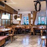 Hotel Grüner Baum - ckmarcopolo.cz