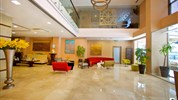 Ramada by Wyndham Istanbul Taksim - Ramada-by-Wyndham-Istanbul-Taksim-lobby-2.jpg