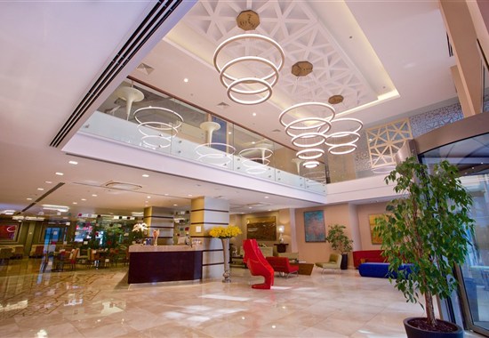Ramada by Wyndham Istanbul Taksim - Istanbul - Ramada-by-Wyndham-Istanbul-Taksim-lobby-3.jpg