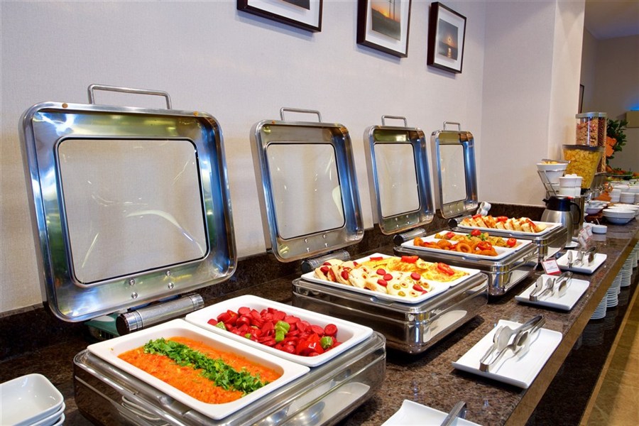 Ramada by Wyndham Istanbul Taksim - Ramada-by-Wyndham-Istanbul-Taksim-restaurant-5.jpg