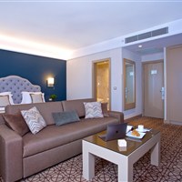 Ramada by Wyndham Istanbul Taksim - Ramada-by-Wyndham-Istanbul-Taksim-suite-3.jpg - ckmarcopolo.cz