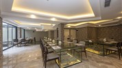 Ravi - Ravi-12-restaurant-2.jpg