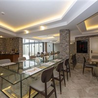 Ravi - Ravi-12-restaurant-3.jpg - ckmarcopolo.cz