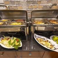 Ravi - Ravi-12-restaurant-7.jpg - ckmarcopolo.cz