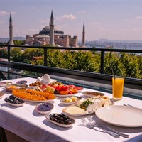 Sura Design - restaurant-1 - ckmarcopolo.cz