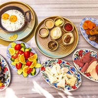 Sura Design - restaurant-3 - ckmarcopolo.cz