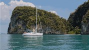 Katamaránem po skrytých ostrovech Thajska
