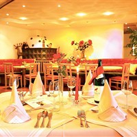 Familienhotel Berghof (S) - ckmarcopolo.cz