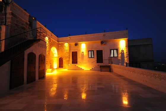 Marco Polo - Artukhan Konağı - Artukhan-Konağı