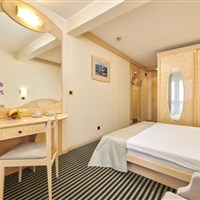Hotel Istra Plava Laguna - ckmarcopolo.cz