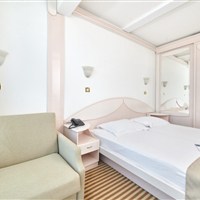 Hotel Zorna Plava Laguna - ckmarcopolo.cz