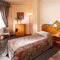 Hotel Concertino - Zlatá Husa - Pokoj v hotelu Concertino - Zlatá Husa - ckmarcopolo.cz