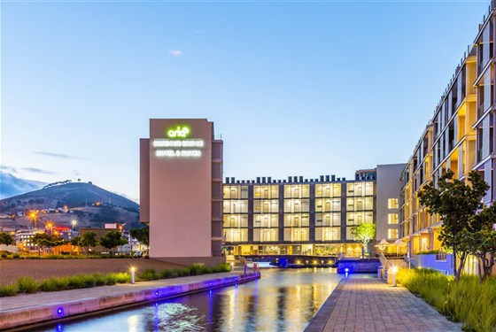 Marco Polo - aha Harbour Bridge Hotel - 