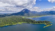 Kostarická odysea - od Pacifiku ke Karibiku: Corcovado, Tortuguero, Arenal, Monteverde - Jezero Arenal, u městečka La Fortuna v centrální části Kostariky.