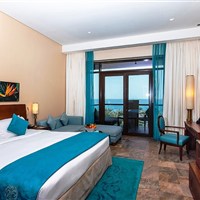 Sofitel The Palm Resort & Spa - Luxusní pokoj Luxury Sea View Room v resortu Sofitel The Palm Resort & Spa Dubai s balkonem, výhledem na moře a audiosystémem Bose. - www.marco-polo.cz