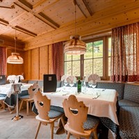 Hotel Dolomites Inn - léto - www.marco-polo.cz