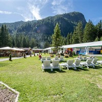 Schlosshotel Dolomiti - léto - www.marco-polo.cz