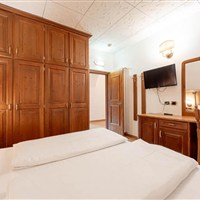 Schlosshotel Dolomiti - léto - www.marco-polo.cz